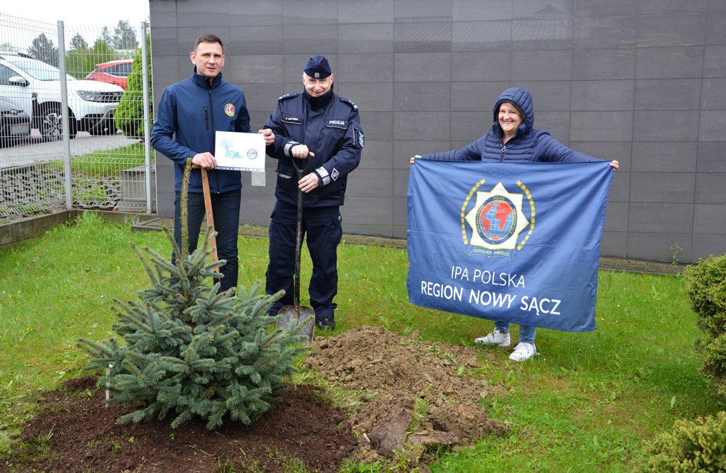 Region Ipa Nowy S Cz I S Decka Policja Uczcili Dzie Ziemi Sadz C