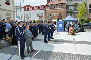 28. Komendant M. Kudela przy mównicy