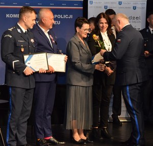 18. komendant Bukański przekazuje podziękowania I. Doroszkiewicz