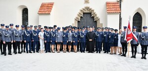 wspólne zdjęcie policjantów uczestniczących we mszy świętej 2