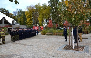Komendant Miejski Policji w Nowym Sączu przemawia do uczestników ćwiczeń