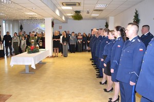 5. policjanci, pracownicy i zaproszeni goście podczas spotkania wigilijnego