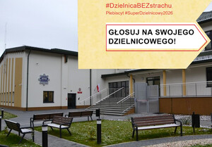 budynek KP w Nawojowej, napis Głosuj na swojego dzielnicowego