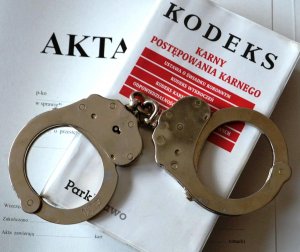 akta kodeks karny i kajdanki