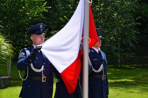 6. wciąganie flagi na maszt