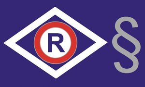 logo Piątkowego przepisu drogowego - po lewej logo ruchu drogowego, po prawej symbol paragrafu