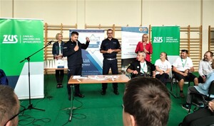 policjanci podczas warsztatów