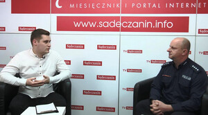 studio Sądeczanina - po lewej redaktor Gajewski po prawej naczelnik WRD