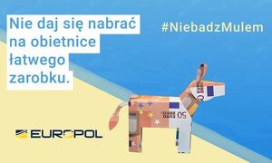 muł z banknotu, napis Nie bądź mułem