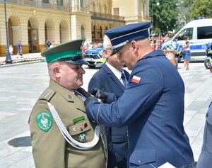 41. funkcjonariusz SG dekorowany Złotym Krzyżem za Zasługi dla NSZZ Policjantów